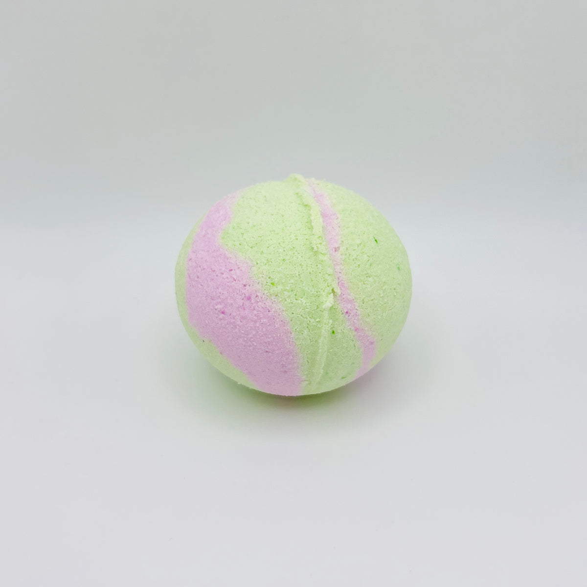 Frosted Berries Bath Bomb
